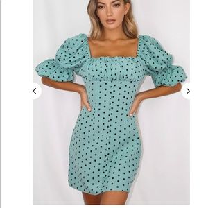 ♥️🆕Missguided polka dot puff sleeve skater dress